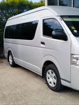 Sedia rental plus driver mobil hiace