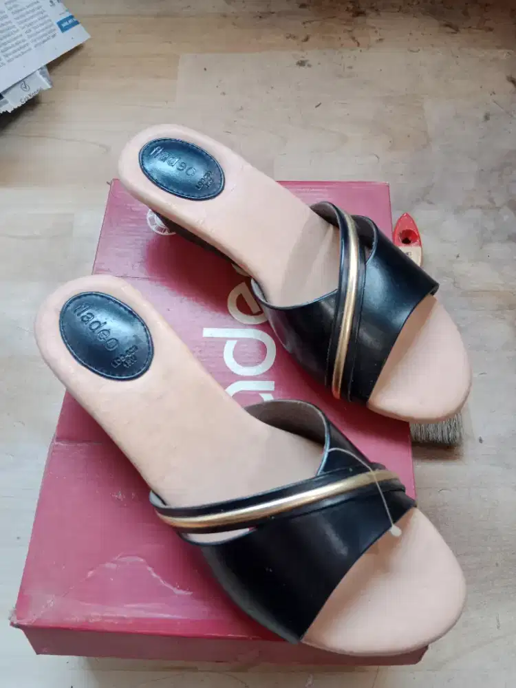 Sandal kekinian