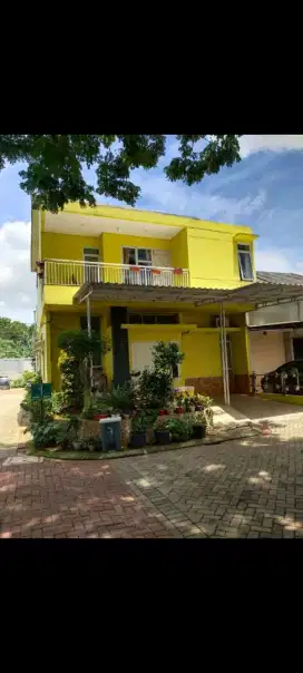 Rumah dekat lippo karawaci Tangerang