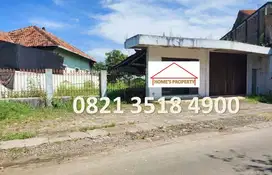 Di Jual Rumah Tinggal bisa untuk Usaha di Jl. Raya Yakis Kab. Kudus