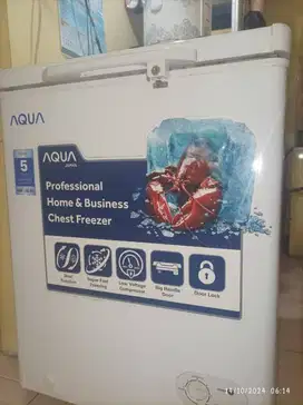 BOX FREEZER AQUA 100 LITER AQF 100W CHEST FREEZER 100 LITER AQF-100GC