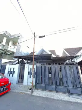 DISEWA RUMAH JALAN SULTAN ALAUDIN 9x16 PERTAHUN