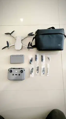 FOR SALE DRONE DJI Mini 2 COMBO