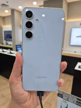 Samsung S24 FE 8/256 FREE CHARGER
