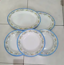 1 set piring makan + piring oval