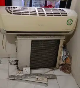 Di jual AC Sharp