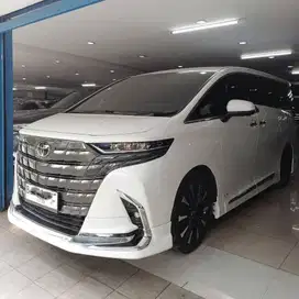 Toyota Alphard Hybrid Modelista 2023 full free service dan warranty