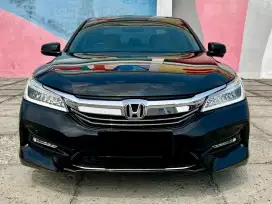 Honda Accord Vtil at 16 hitam