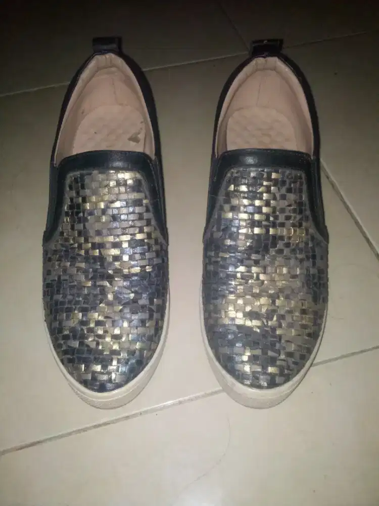 Sepatu kulit  brean  GG5