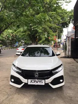 Honda civic hatchback E 2019 AT putih antik bandung