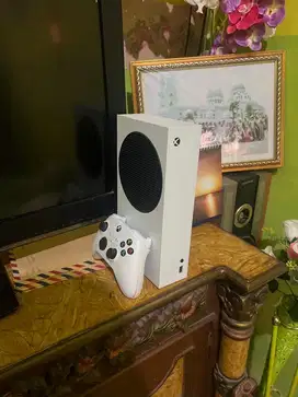 DIJUAL XBOX SERIES S MULUS NO MINUS BANYAK GAME