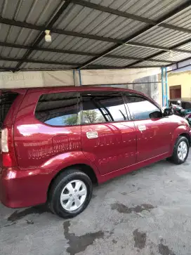 Mobil avanza G thn 2004