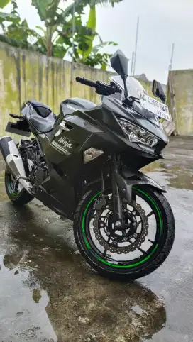 new ninja 250 grey th 2023 km 8000an