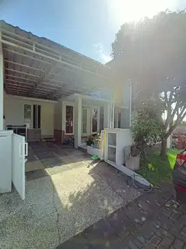 VPT villa puncak tidar malang rumah 1.5 lantai dijual