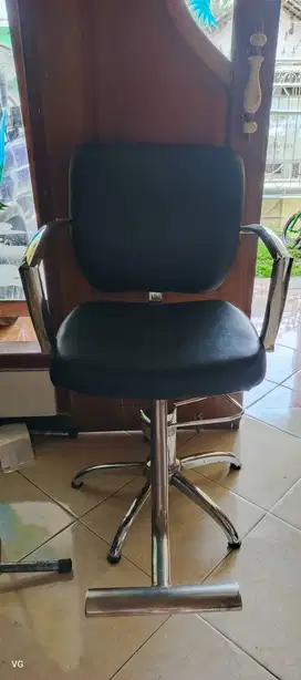 Kursi hidrolik barber / salon