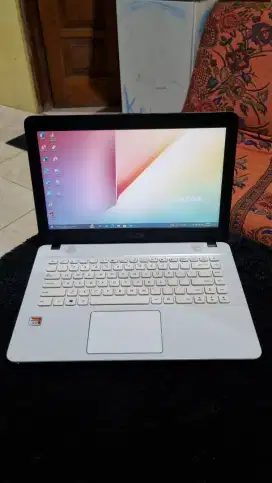 Laptop Asus X441B AMD A9