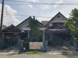 DIJUAL RUMAH DI PERUMAHAN BSD BONTANG