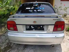 mobil Baleno 2000