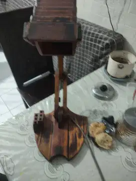 Lampu belajar dari kayu