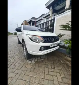 MITSUBISHI Triton mulus lengkap