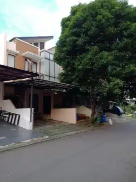 Di JUAL CEPAT MURAH RUMAH PUSPITA LOKA BSD