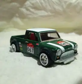 hotwheels premium austin mini pickup karet