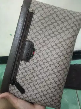 Tas Gucci bekas