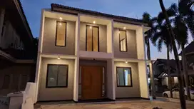 Cluster Taman Bromo Karawaci Tangerang Rumah Hoek 2 Lt Bagus 256 m2