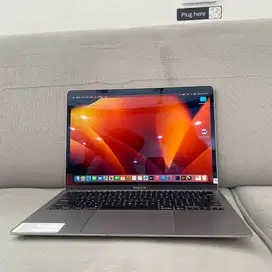 MacBook Air 2020 13 RAM 8/128 GB