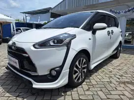 Like New-Toyota Sienta 1.5 Q Bensin-AT 2018