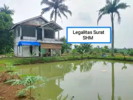 Di Jual vila dan kolam ikan akses masuk mobil