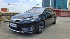 TDP 20Jt Toyota Corolla Altis 1.8 V Bensin-AT 2019 Hitam /