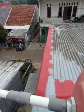 Tkang atap bocor ganti atap rumah