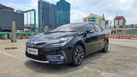 TDP 20Jt Toyota Corolla Altis 1.8 V Bensin-AT 2019 Hitam /