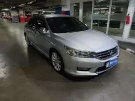 Honda Accord 2.4 VTI-L Bensin-AT 2013 Abu KBK