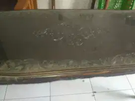 Meja jati ukir lapis kaca