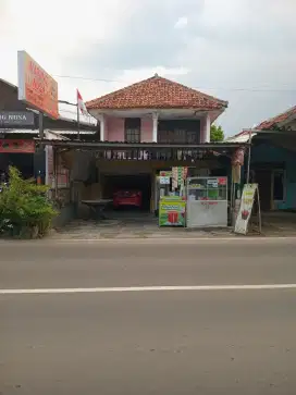 Tanah Rumah hj.omi  dijual butuh