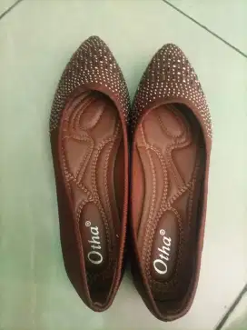 Sepatu wanita merk Otha size 37 kondisi 100% belum pernah di pakai