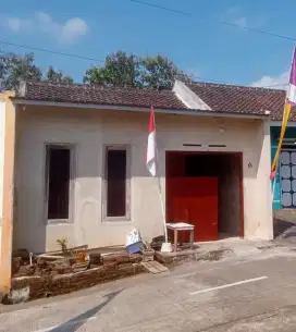 Dikontrakan rumah di villa krincing permai secang