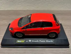 Die cast pajangan fiat