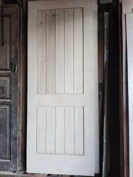 Daun pintu Minimalis bergaris