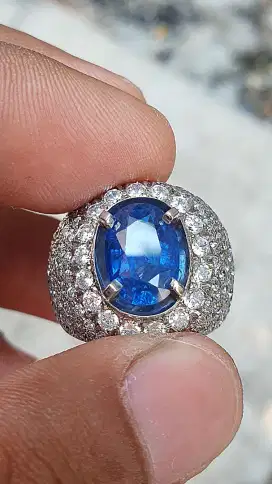 Natural blue Sapphire 4.01 ct Srilanka memo BIG