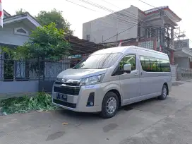 Hiace Premio 2.8 MT