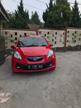 Dijual cepat dan murah Honda brio 2015 manual