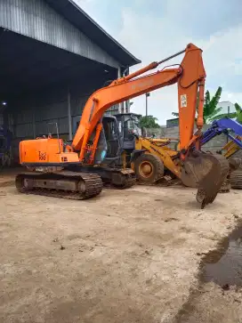 Excavator Hitachi EX100-3 Tahun 2011