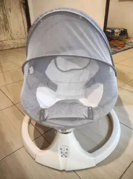 Baby bouncer otomatis