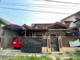 Rumah 2 Lantai Jl Merdeka Depok Timur