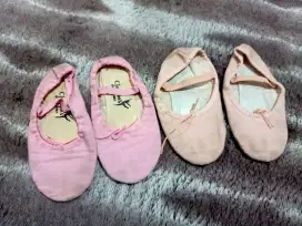 Sepatu balet anak