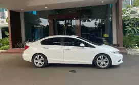 Honda Civic FB 2 M/T
