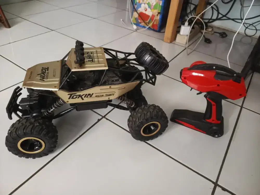 Rc rock crawler 1:12